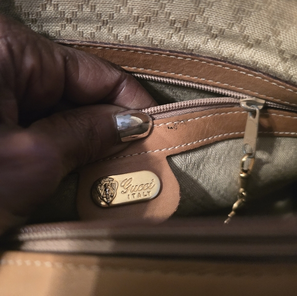 VINTAGE Gucci crossbody - Picture 10 of 15